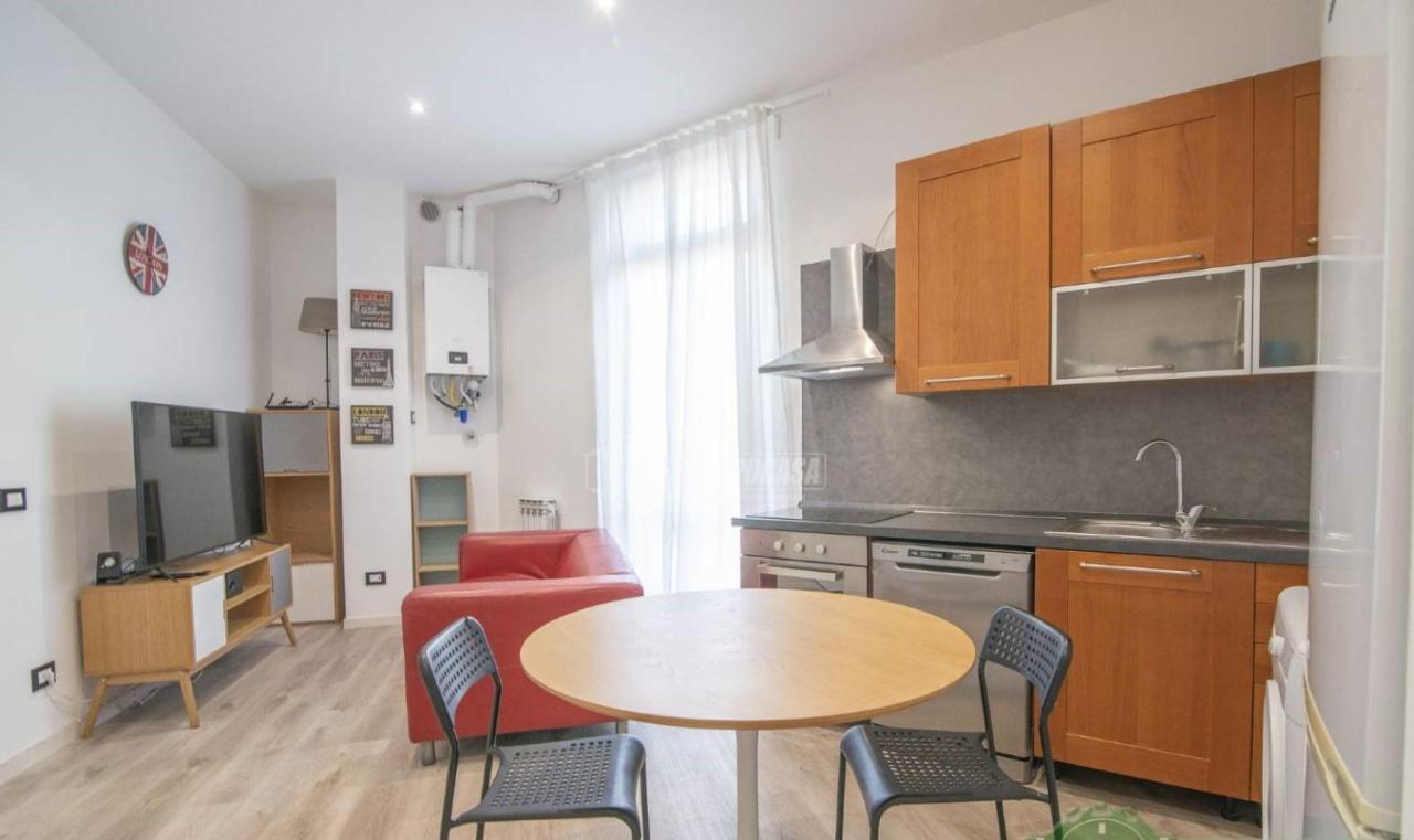 2Bedrooms 4Beds Minimum 3 Days -Thetechflat- Red Metro Sesto Marelli San Babila Duomo Fiera - For Professionals And Remote Workers 32Inch Monitor And Desks - No City Tax Requird -Dishwasher Сесто-Сан-Джованни Экстерьер фото